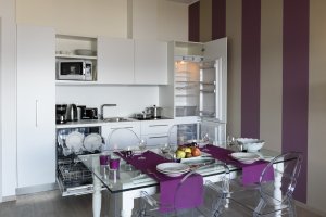 Ampia Cucina attrezzata Appartamento Deluxe Stresa